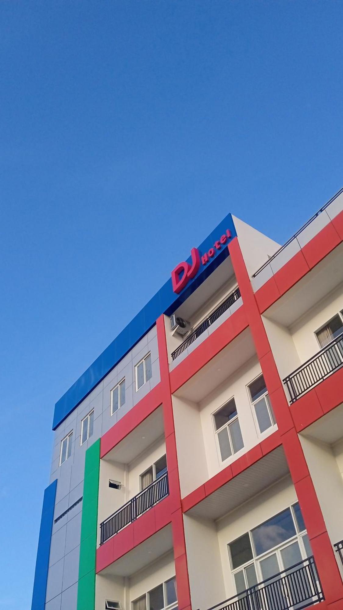 Dj Hotel Raha Exterior foto
